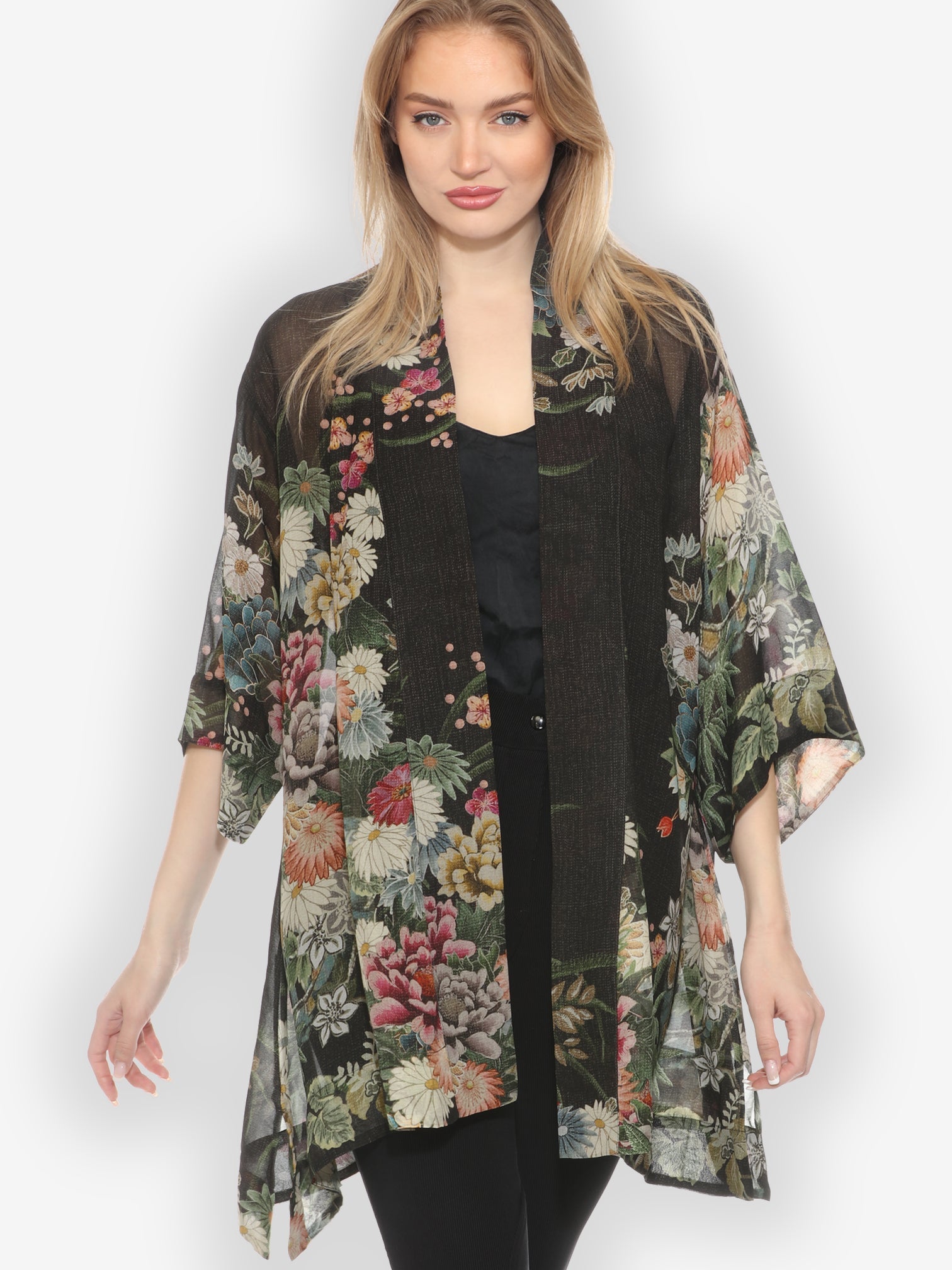 Jackets Vintage Flowers in Black Kimono Jacket