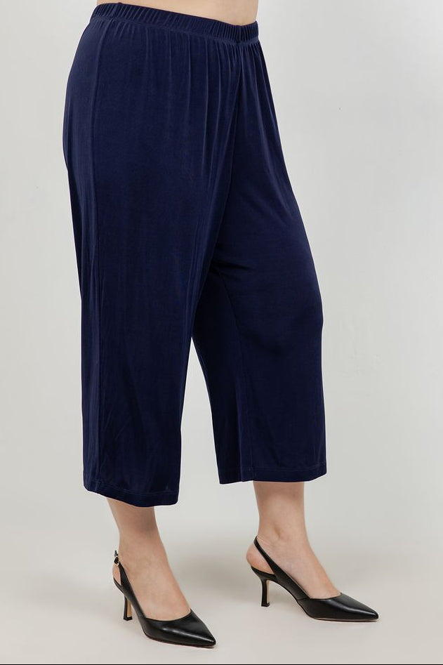 Vikki Vi Classic Navy Crop Pant