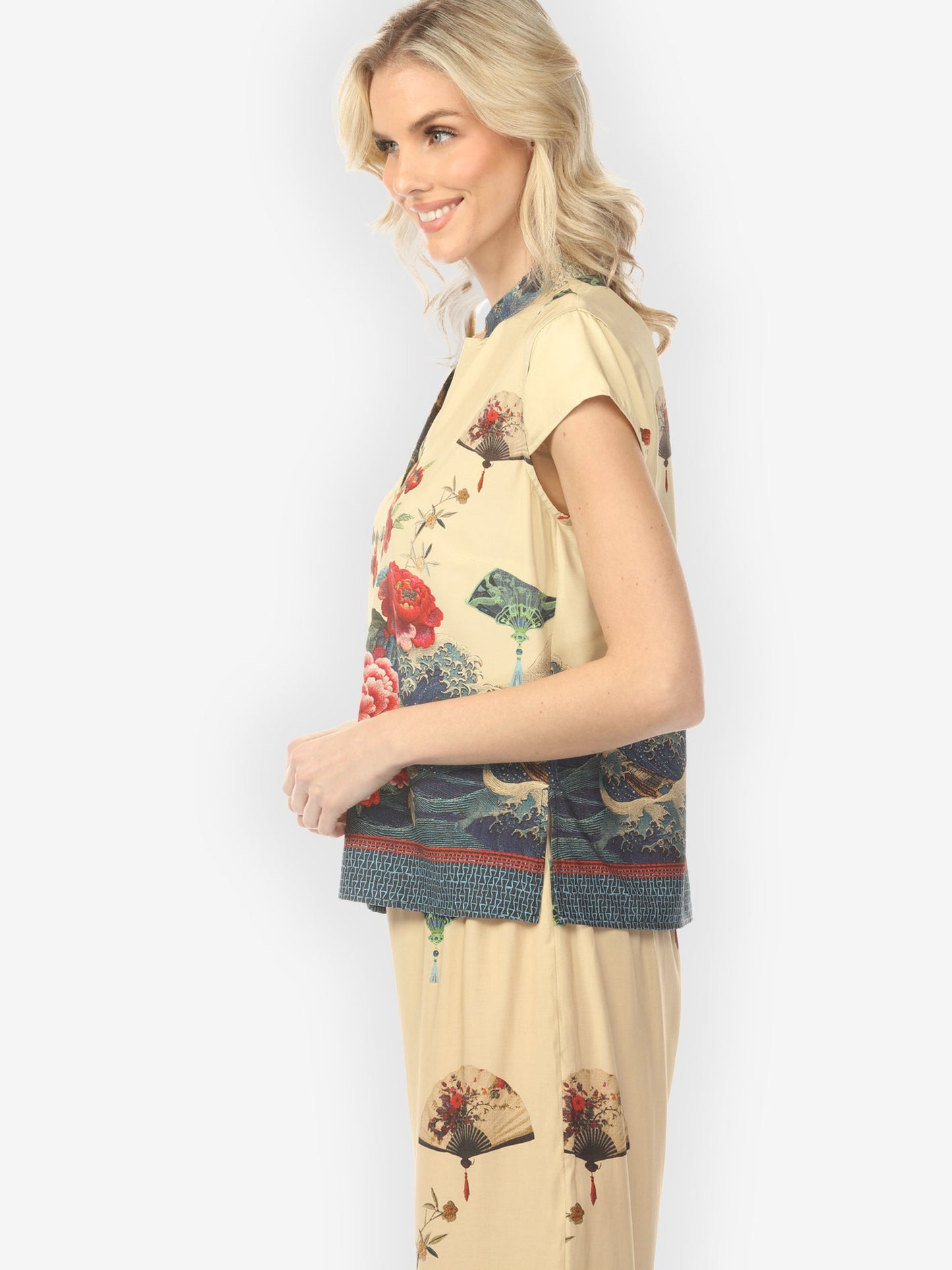 Cap Sleeve Blouse Waves Fans Flowers in Cream Cap Sleeve Blouse