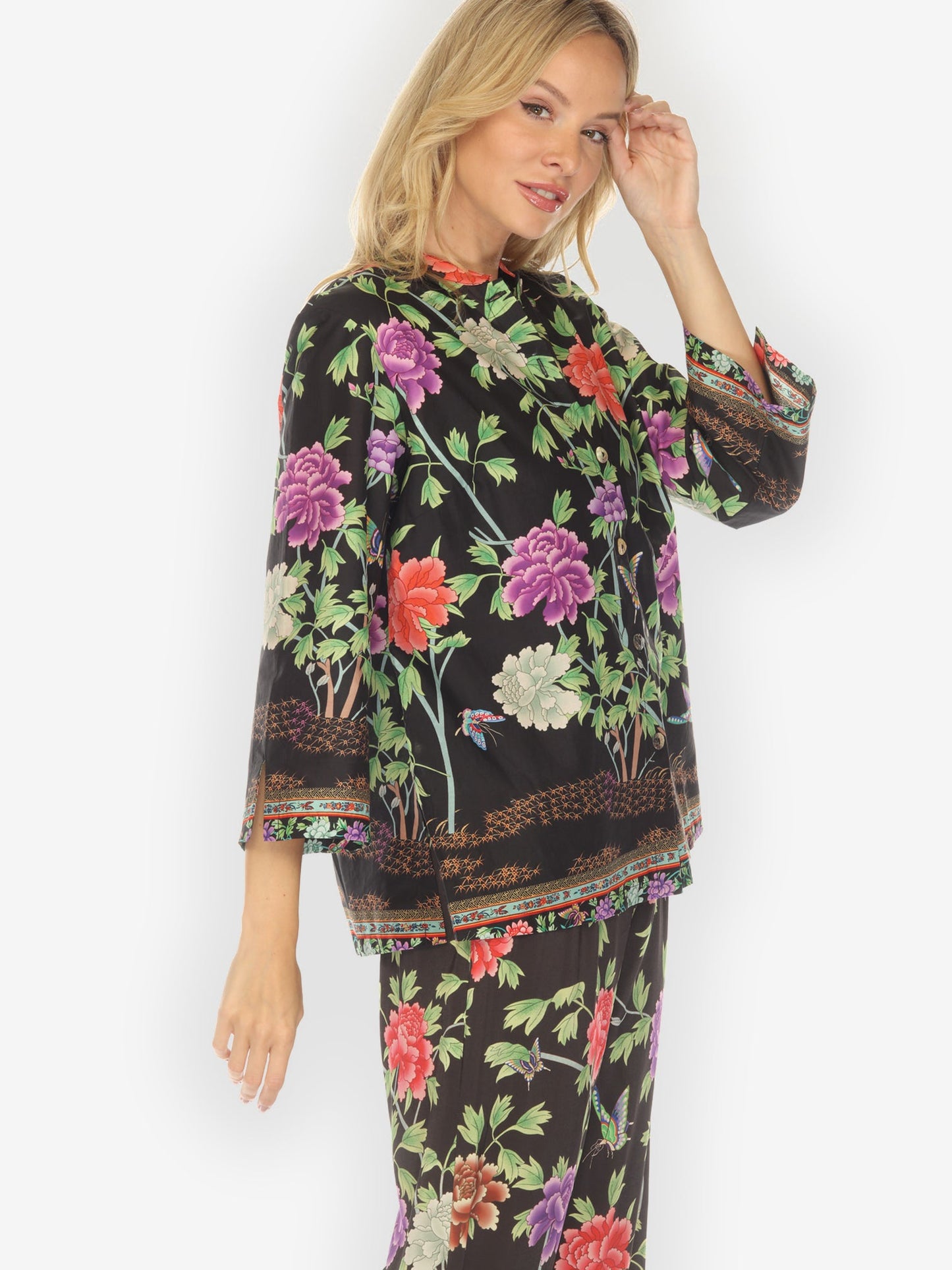 Citron Style Blouse Border Floral Butterflies in Black Cotton Blouse