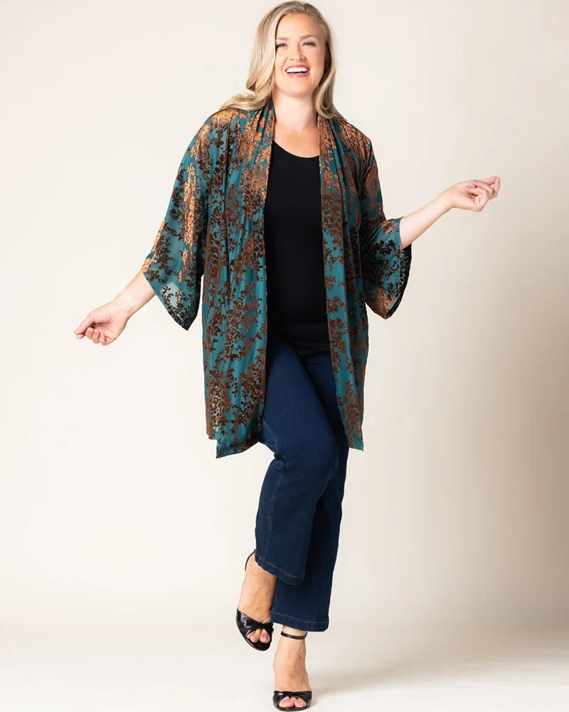 Tops Dahlia Velvet Duster