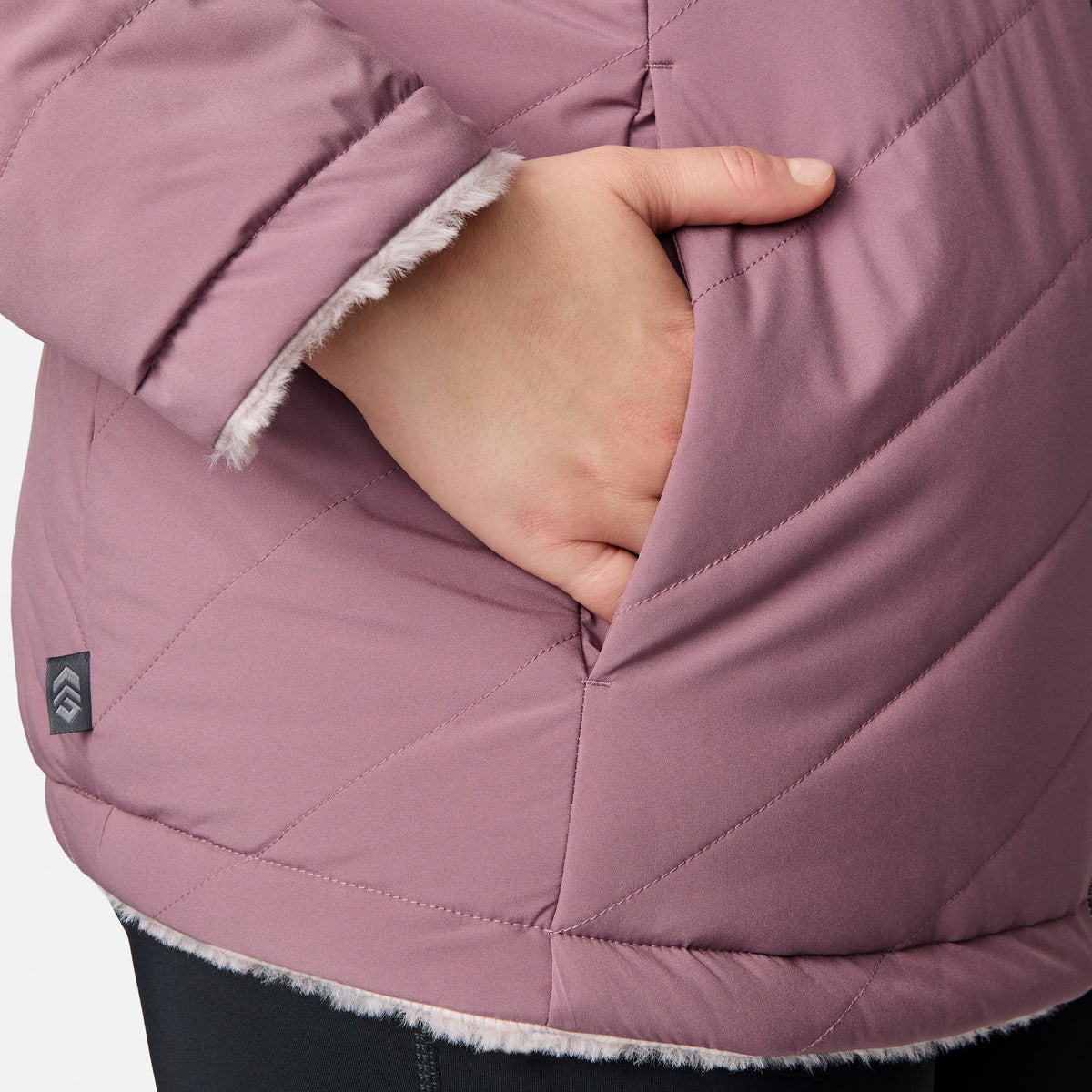 outerwear Women's Plus Size Cirrus Quilted Reversible Jacket