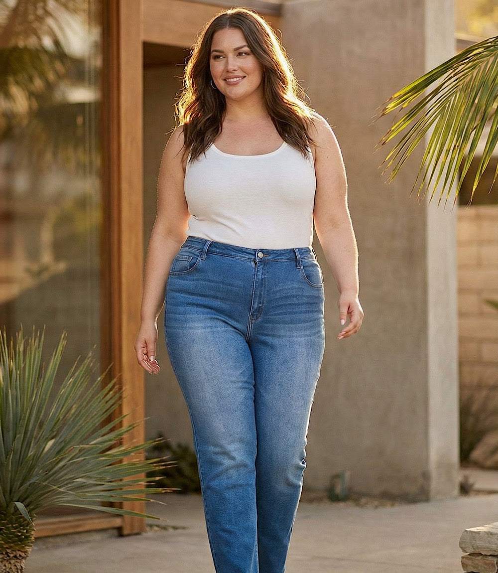 bottom Plus Size Raw Hem Straight Jeans