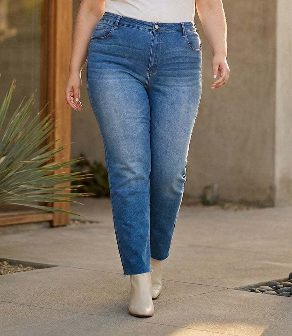 bottom Plus Size Raw Hem Straight Jeans