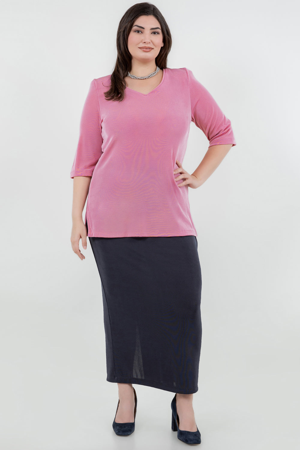 Tops Vikki Vi Classic Carnation V-Neck 3/4 Sleeve Tunic