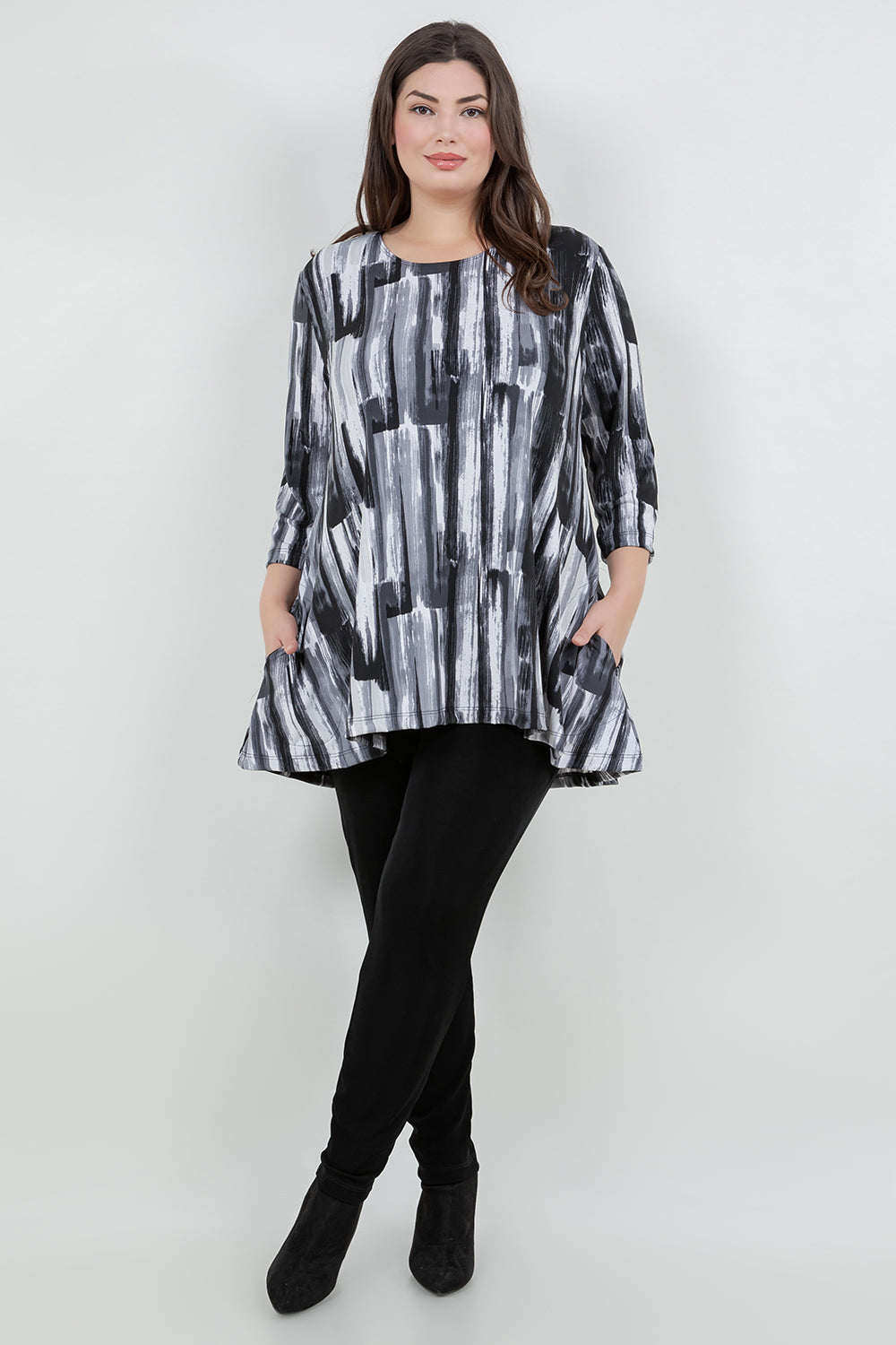 Tops Vikki Vi Jersey Brushstroke Pocket Swing Tunic