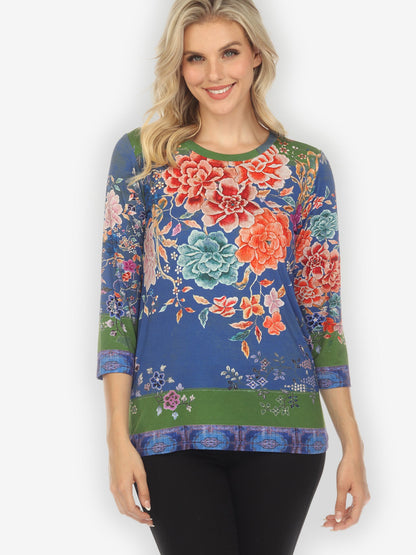 Tops Queenly Radiant Charm Exclusive Tee