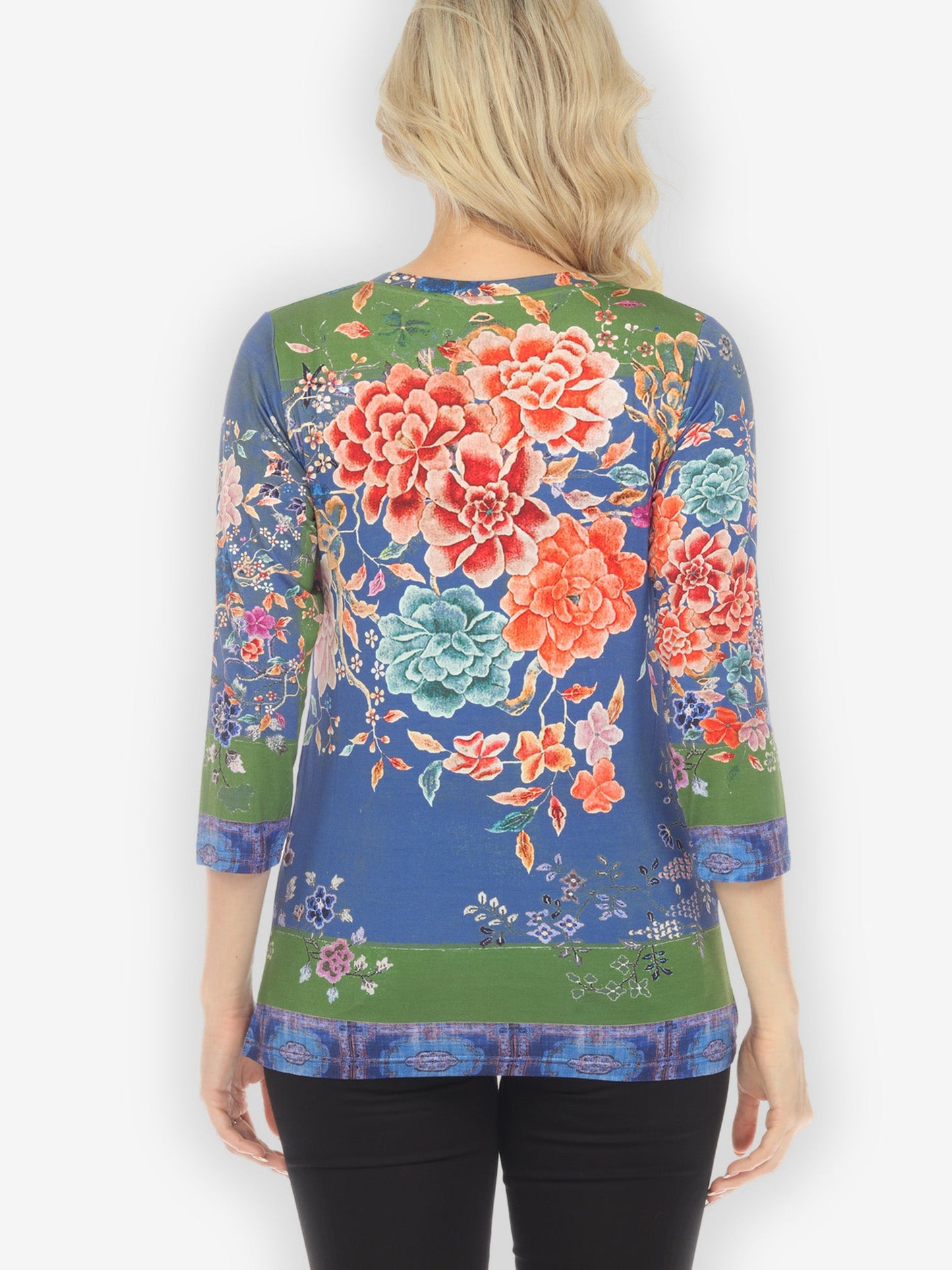 Tops Queenly Radiant Charm Exclusive Tee