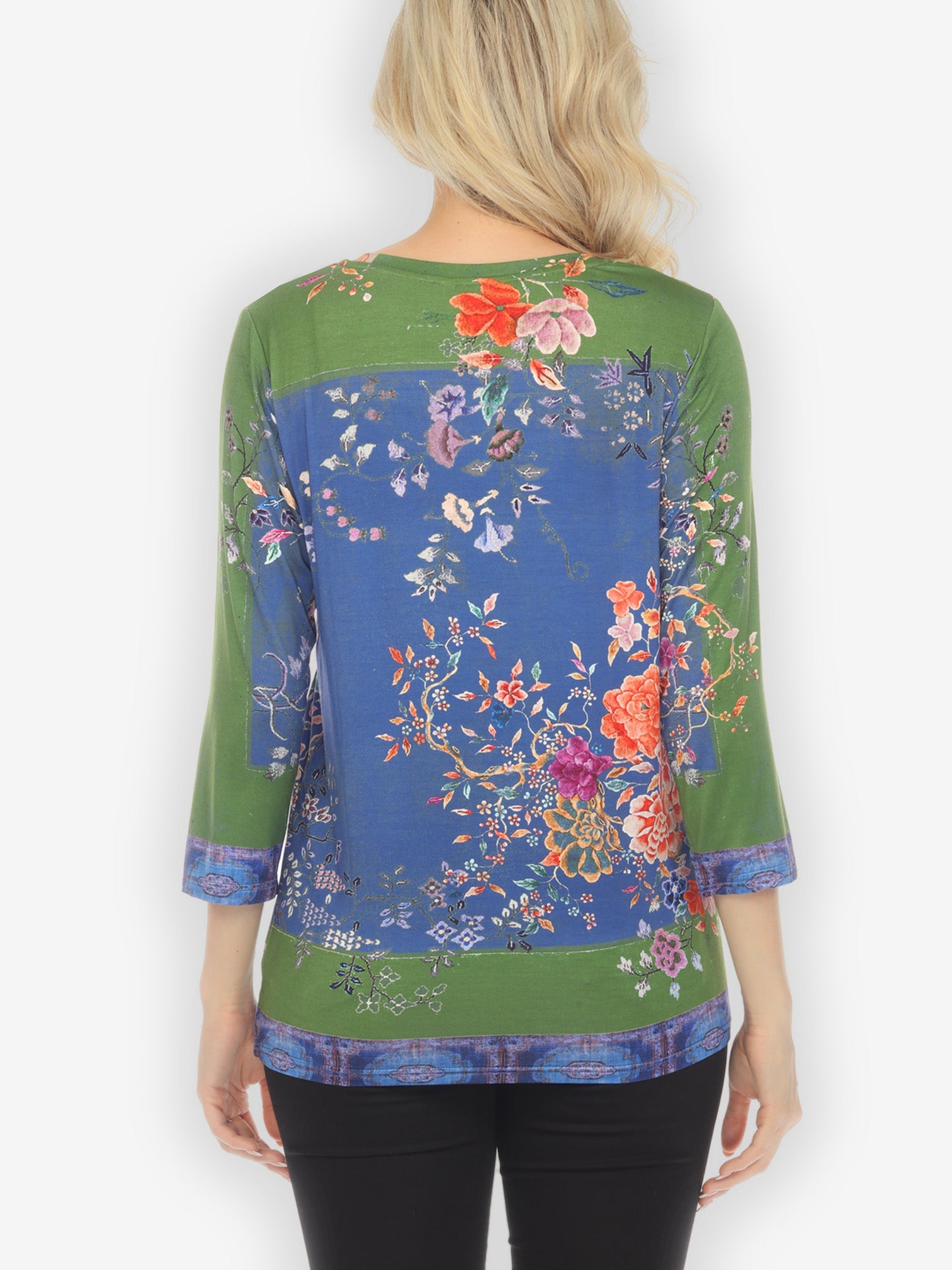 Tops Queenly Radiant Charm Exclusive Tee