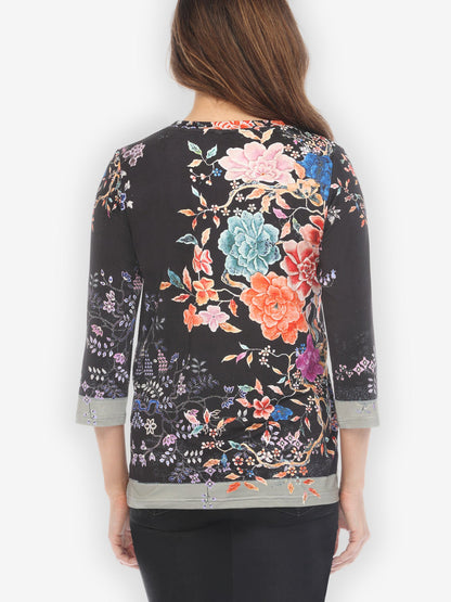 Tops Queenly Radiant Charm in Vintage Exclusive Tee