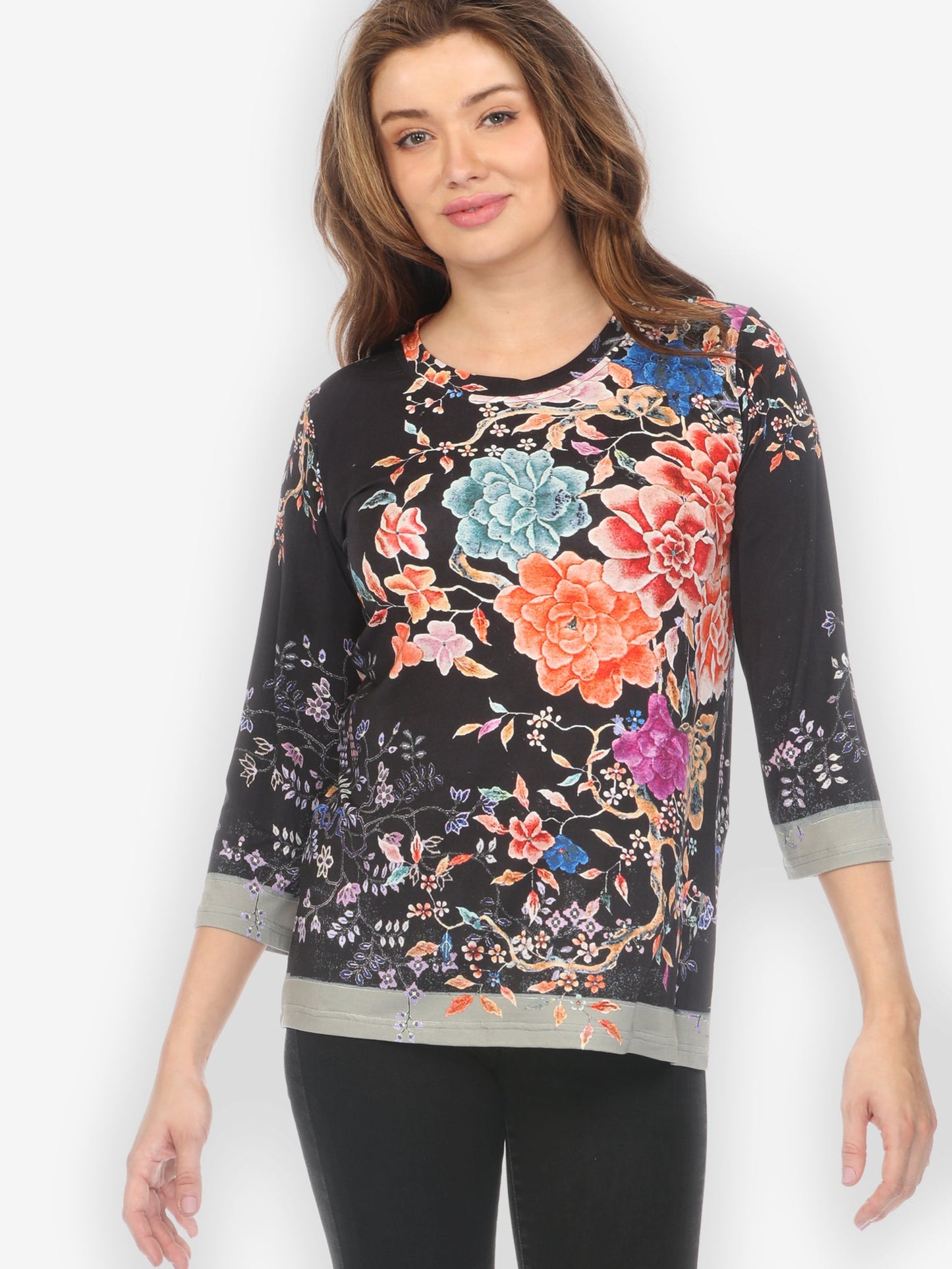 Tops Queenly Radiant Charm in Vintage Exclusive Tee