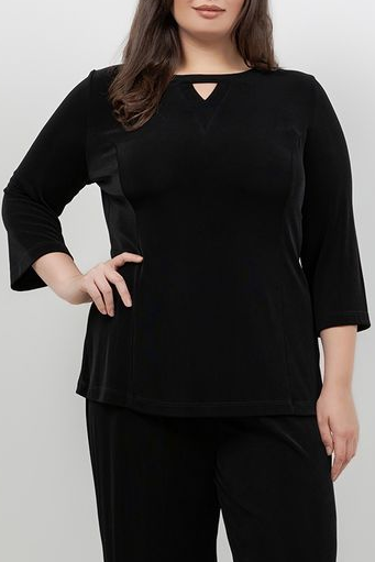 Vikki Vi Classic Black Keyhole 3/4 Sleeve Top