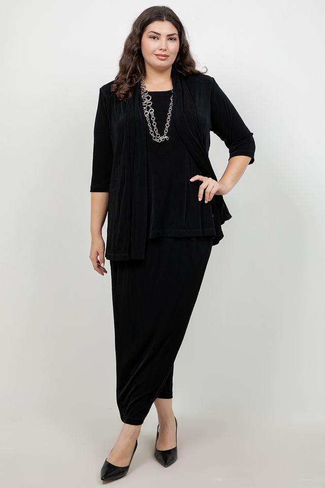 Vikki Vi Classic Black Straight Maxi Skirt