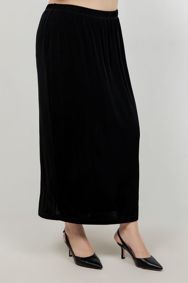 Vikki Vi Classic Black Straight Maxi Skirt