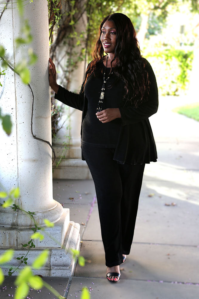 Jackets Vikki Vi Classic Black Swing Cardigan