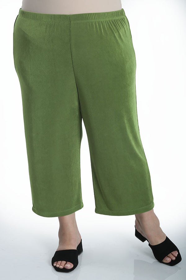 Vikki Vi Classic Avocado Crop Pant