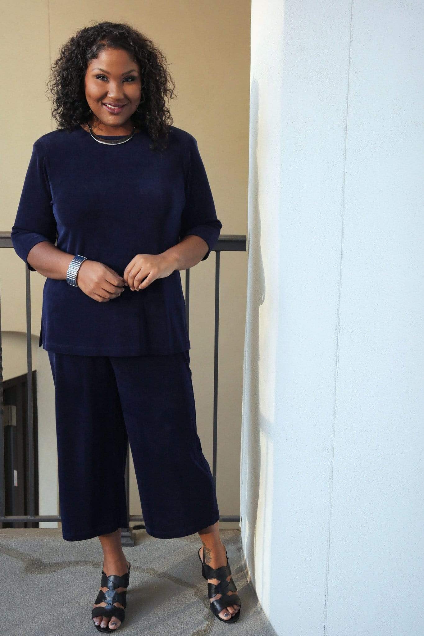 Pants Vikki Vi Classic Navy Crop Pant
